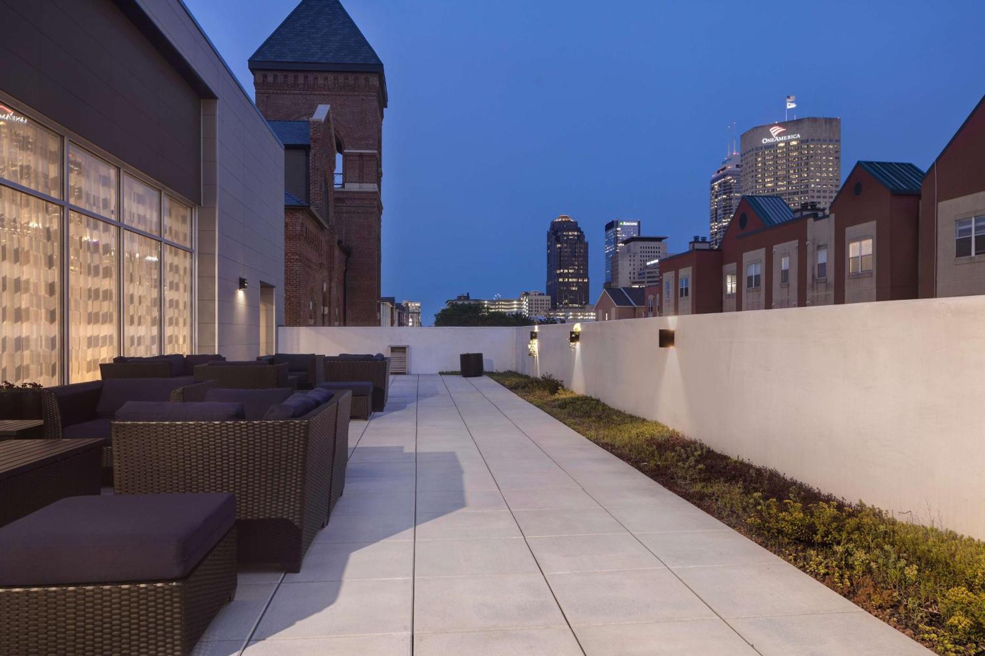 Homewood Suites By Hilton Indianapolis Downtown Iupui エクステリア 写真