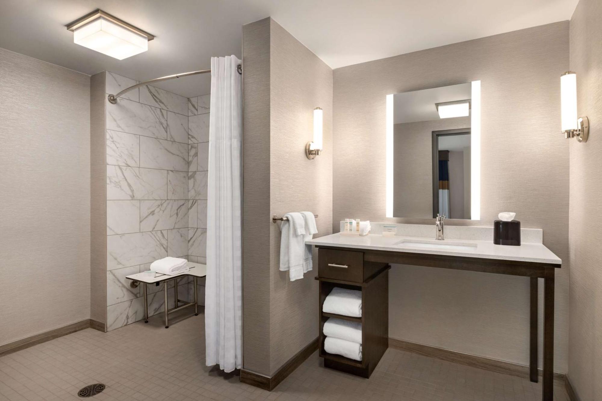 Homewood Suites By Hilton Indianapolis Downtown Iupui エクステリア 写真